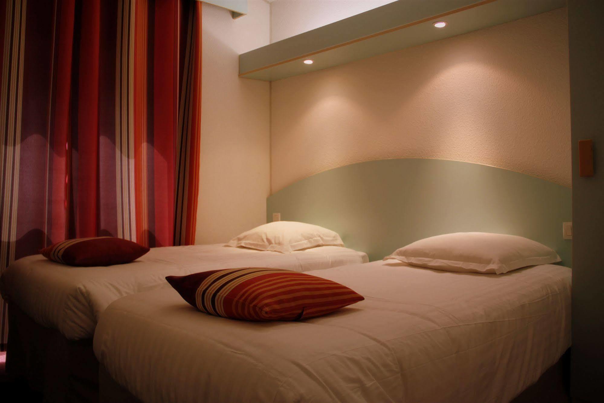 Agape Hotel Bessines Exterior photo